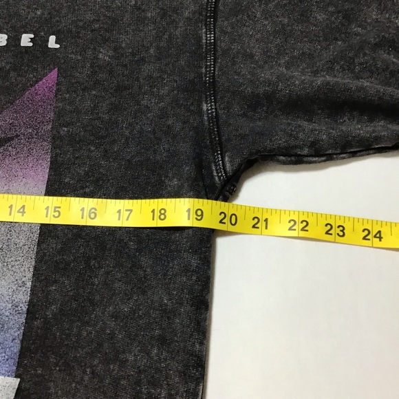 Simply Vera Vera Wang David Bowie Rebel Graphic crewneck Sweatshirt - Picture 12 of 12